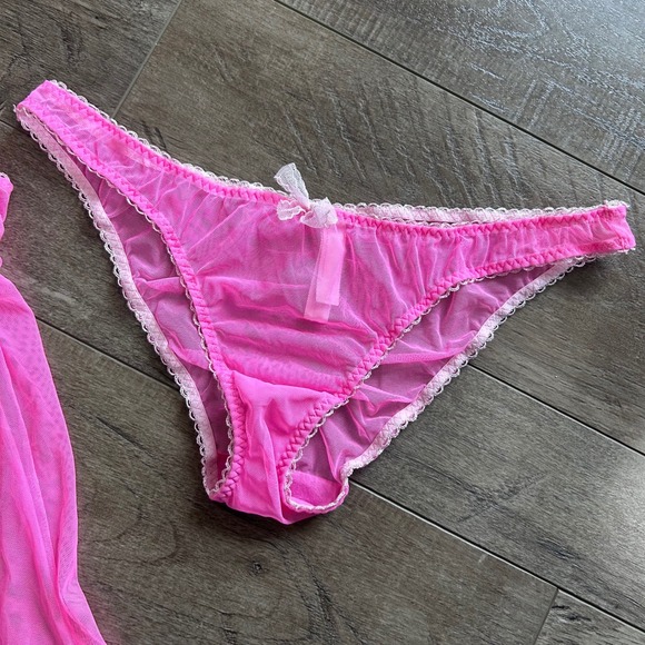 Y2K LNWOT Victoria's Secret Pink Babydoll Chemise & Panty Set Sheer Ruffle Sz L - Picture 2 of 10